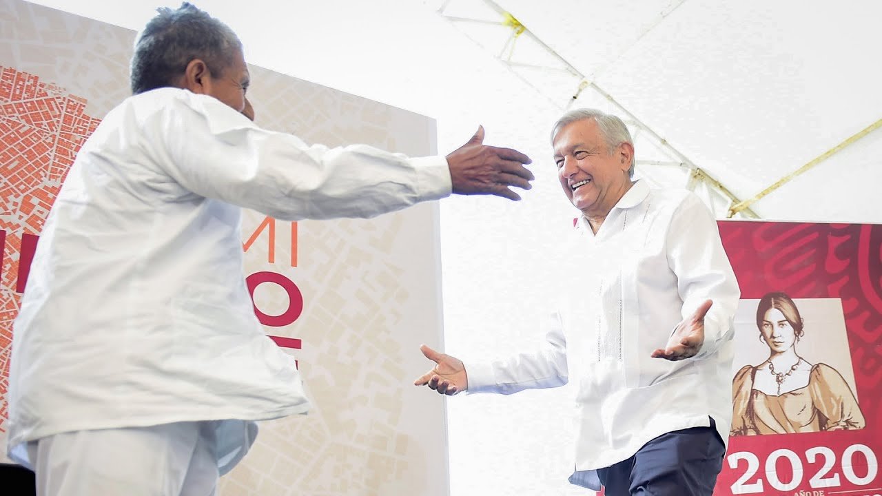 Video: Amlo en Playa del Carmen, recorrió obras públicas y señaló que se regularizará la tenencia de la tierra de los Playenses